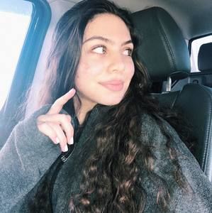 Meet your Posher, Laila